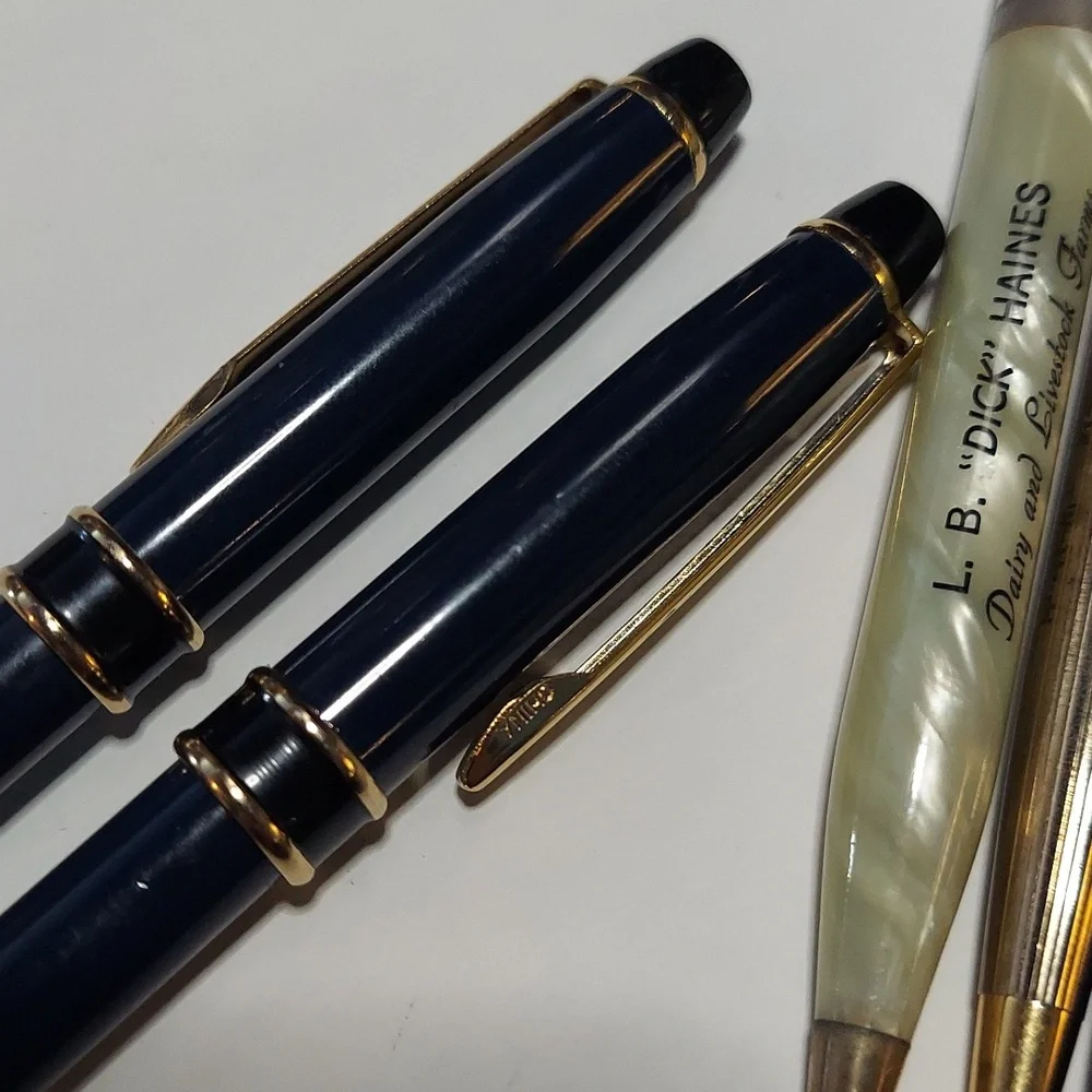 Assorted Vintage Ballpoint Twist Pen‎ Bundle Lot